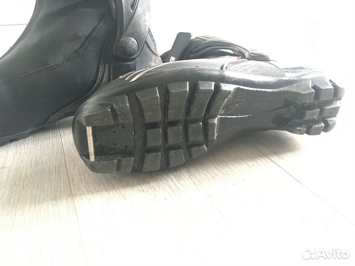 Лыжные ботинки tisa (NNN)