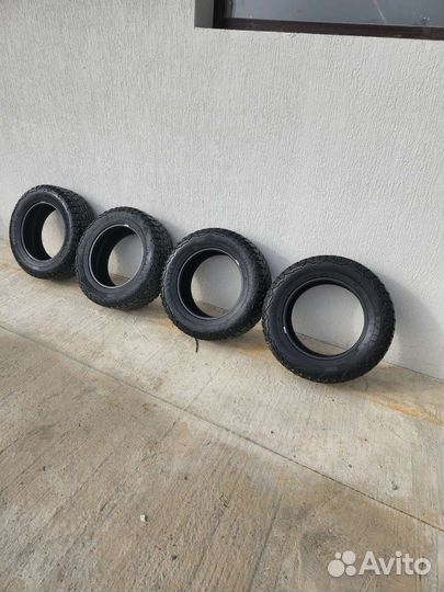 Nokian Tyres Outpost AT 215/65 R16