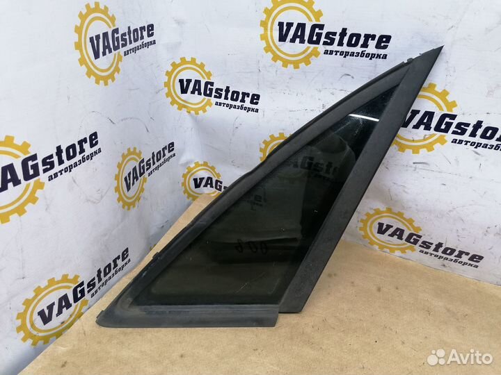 Форточка правая задняя Audi A4 B6 2002
