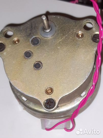 Двигатель с редуктором дсм 2-П-220 У4.2