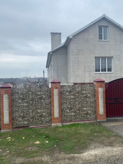 Дом 250 м² на участке 8,5 сот.