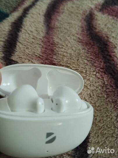 Наушники похожие на airpods беспроводные