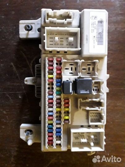 Блок предохранителей Ford C-MAX, Focus II