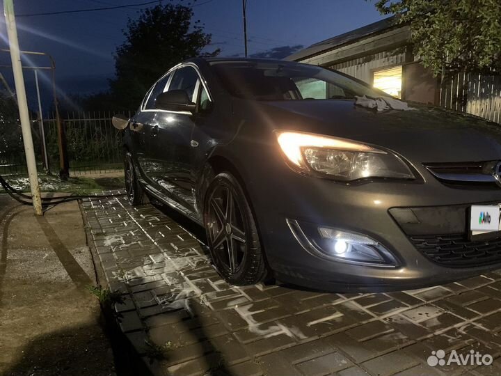 Opel Astra 1.4 AT, 2012, 160 000 км