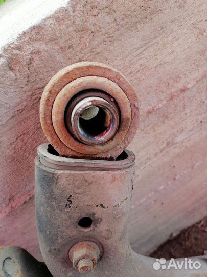 Задняя балка Volvo 850