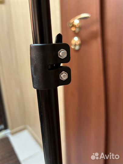 Стойка WeGoods Universal Tripod (штатив)