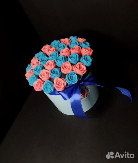 Шоколадные Розы - 37 шт в Шляпной Коробке