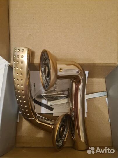 Дверные ручки