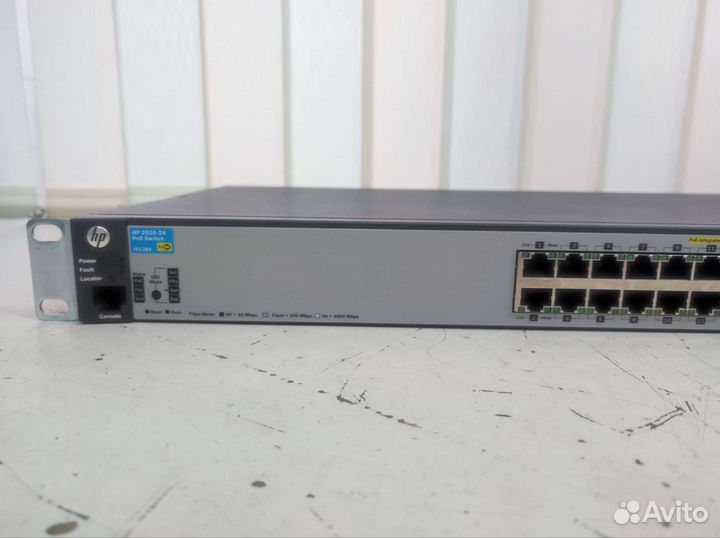 POE управляемый L2 коммутатор HP 2520-24 J9138A