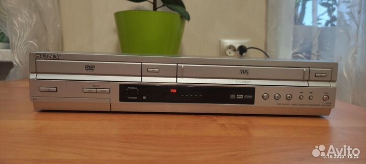 DVD/VHS-плеер Sony SLV-D920 R