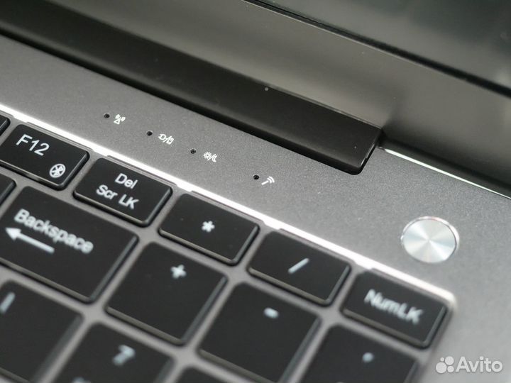 Мощный ноутбук Intel i5-1240p 16 потоков 16/512гб