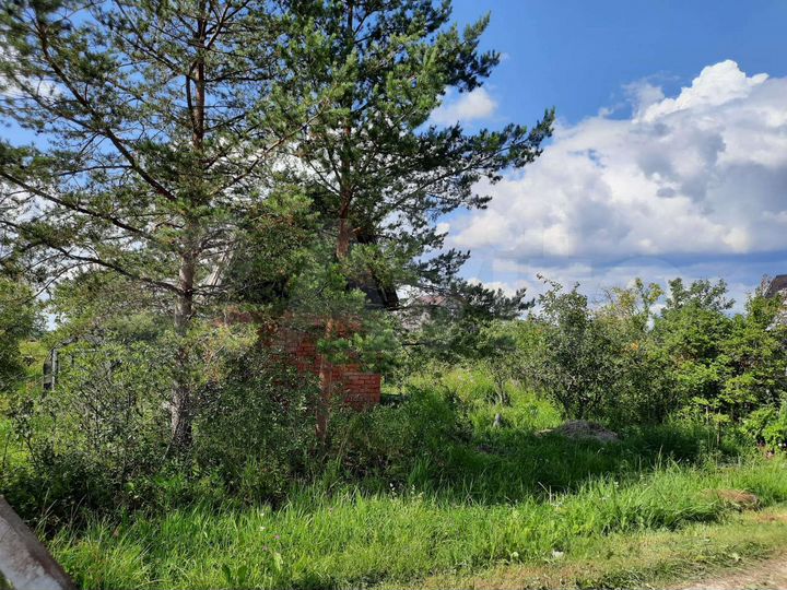 Дом 20 м² на участке 10 сот.