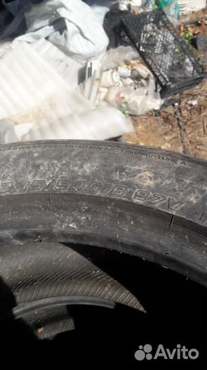 Yokohama Advan Fleva V701 235/50 R18