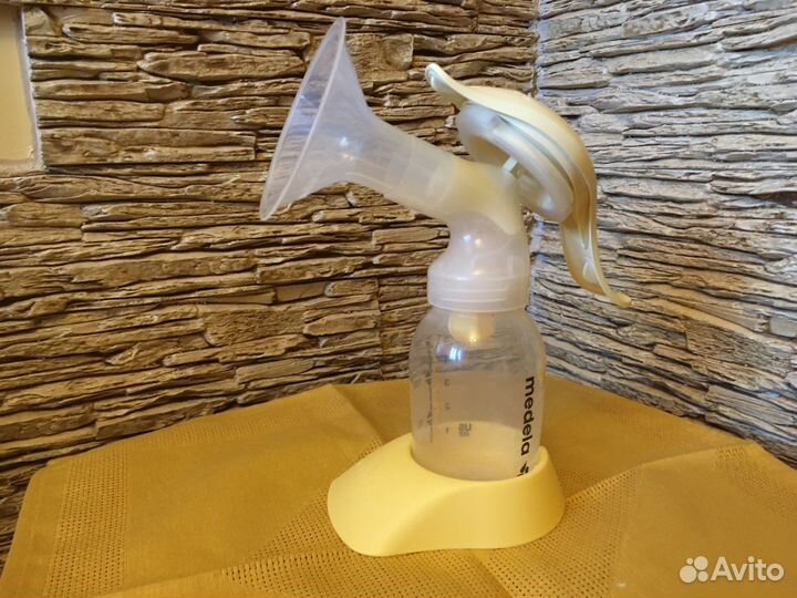Молокоотсос medela ручной