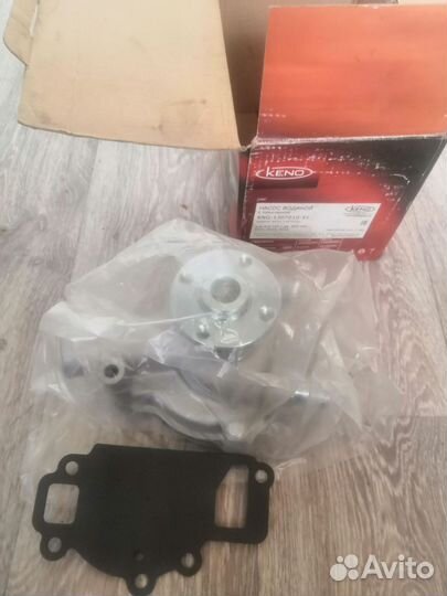 Насос водяной с прокладкой