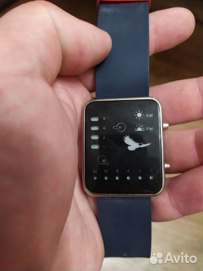 Часы бинарные винстон