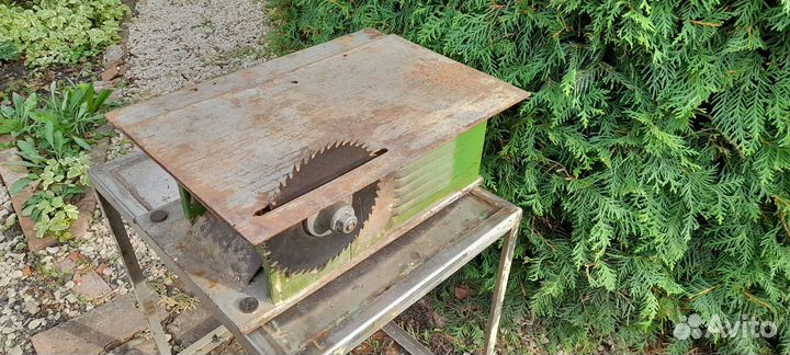 Деревообрабатывающий станок