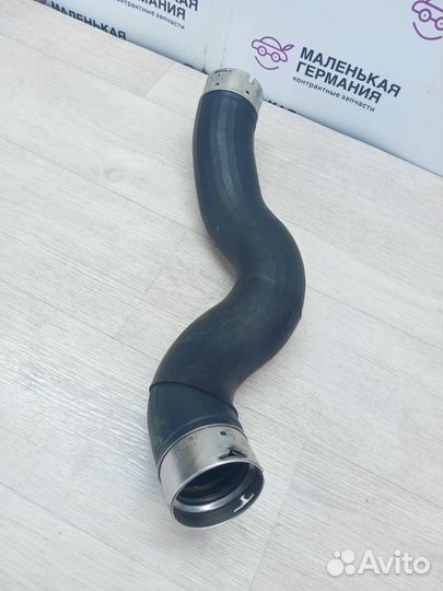 Патрубок интеркулера левый BMW 5 G30/G31 G30