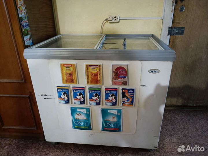 Холодильная витрина бу