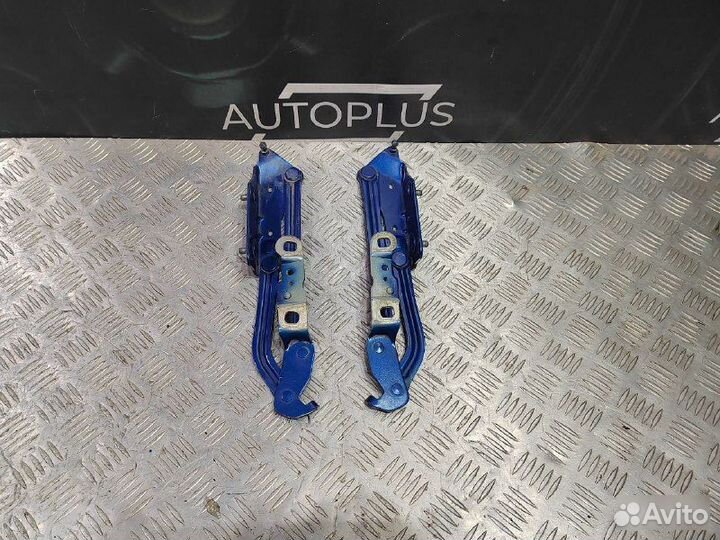 Петли крышки багажника Renault Megane 2 1.4