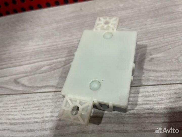 Блок управления подвеской Mercedes-Benz E-Class