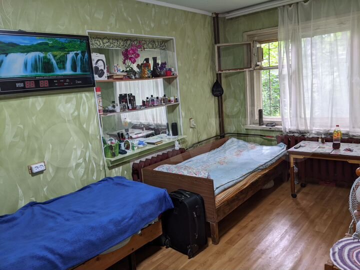 Комната 14 м² в 3-к., 1/5 эт.