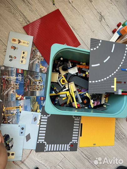 Коробка с lego