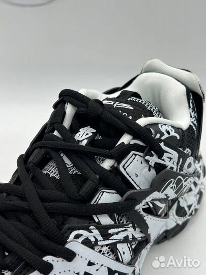 Balenciaga Track.2 Black/White
