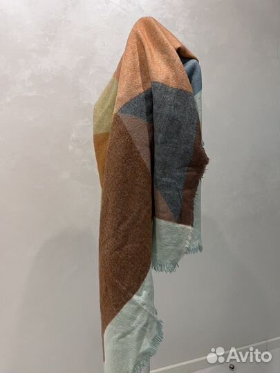 Шарфы платки палантины Zara