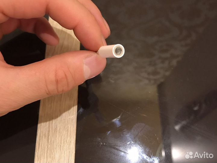 Переходник Apple Lightning - mini jack 3.5