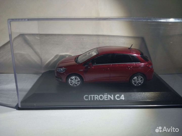 Коллекционные модели автомобилей 1:43