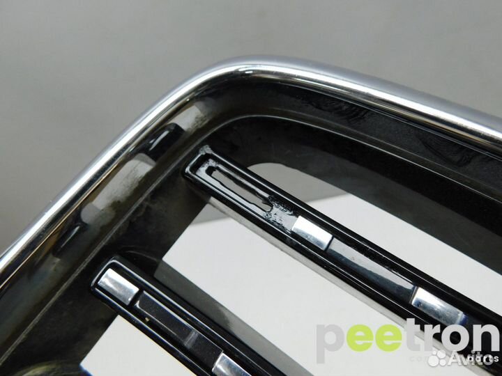 Б/У Б/У Решетка радиатора б/у Отремонтирован