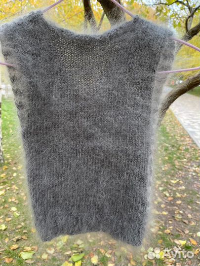 Детский вязаный жилет из козьего пуха