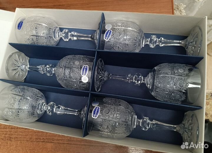 Хрустальные бокалы