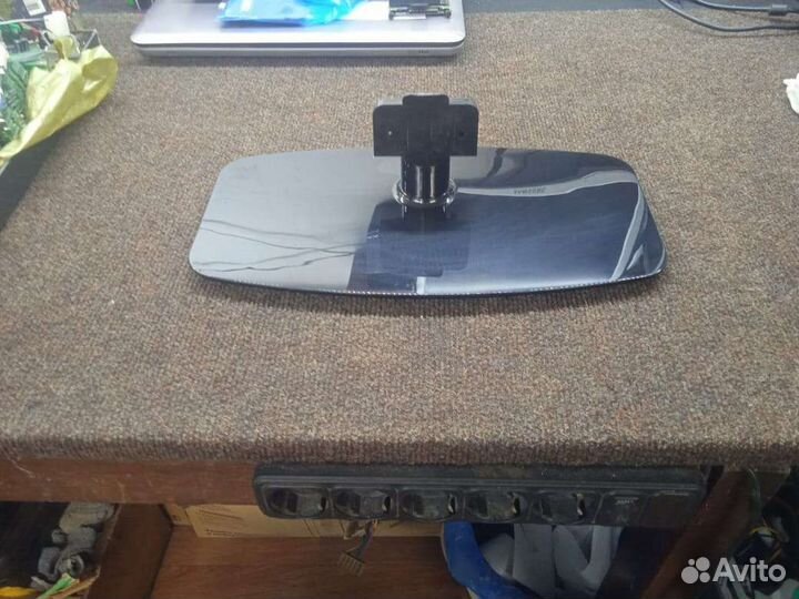 Подставки для телевизоров