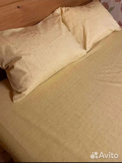 Постельное белье простыня на резинке и 2 наволочки