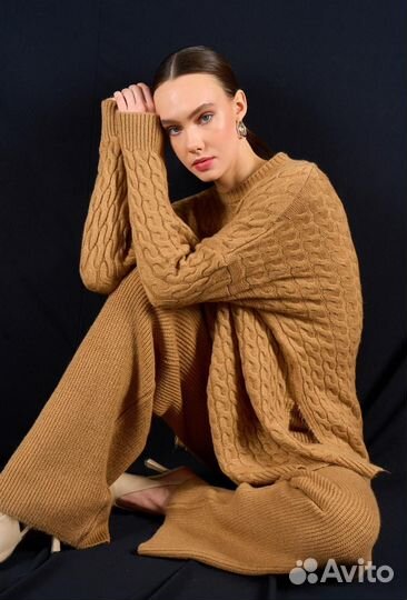 Трикотажный костюм косичка