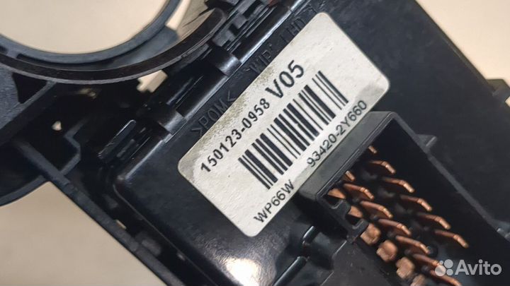 Переключатель поворотов и дворников Hyundai i40 20