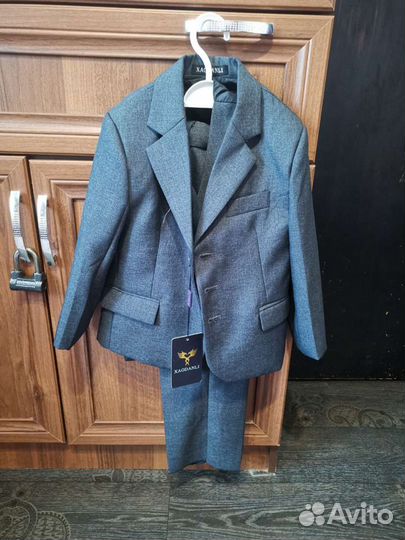 Продам костюм на мальчика