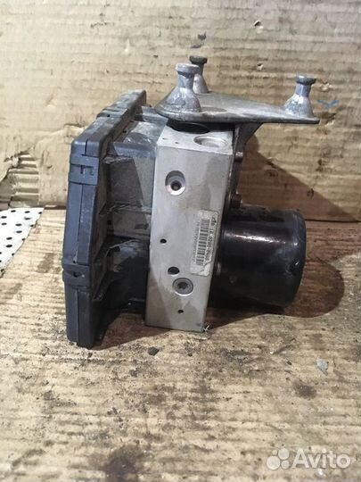 Блок ABS Mercedes-Benz CLK 200