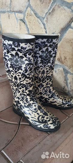 Резиновые сапоги