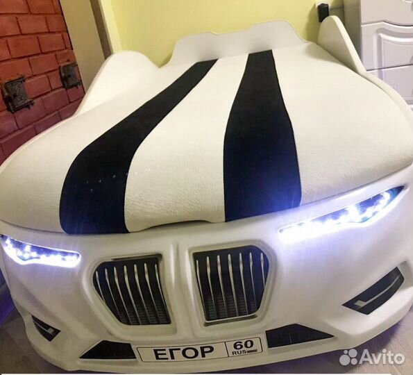 Кровать машинка