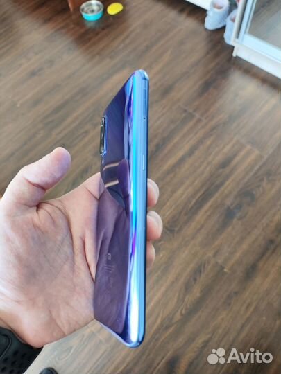 Xiaomi Mi 9, 6/64 ГБ
