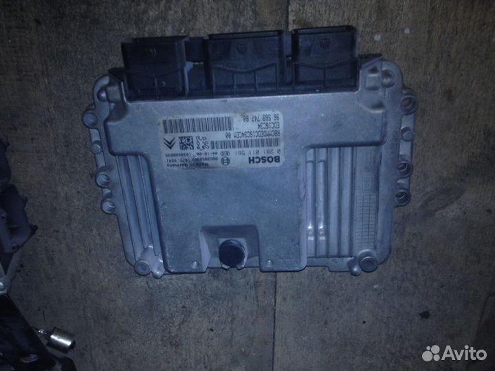 Блок управления двигателем для Citroen C5 2008