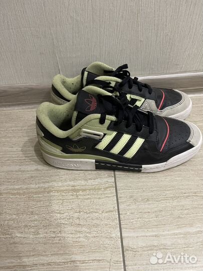 Adidas forum low