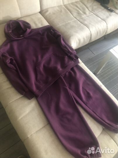 Спортивный костюм женский