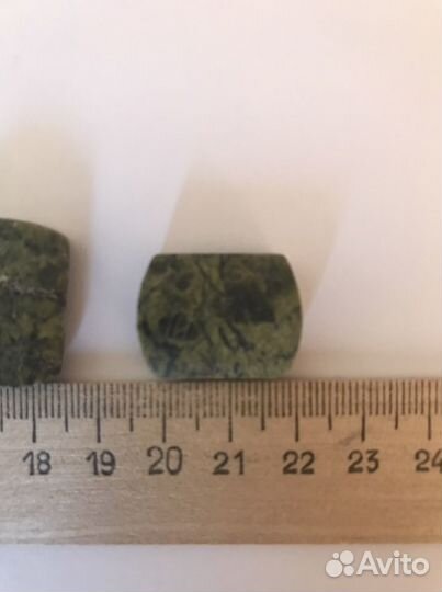 Змеевик камень натуральный