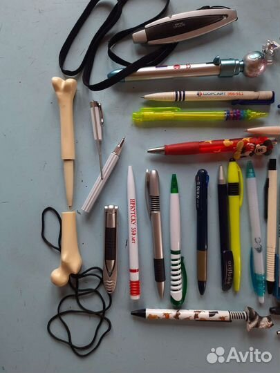 Коллекция шариковых ручек