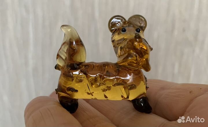 Коллекционные фигурки из цветного стекла