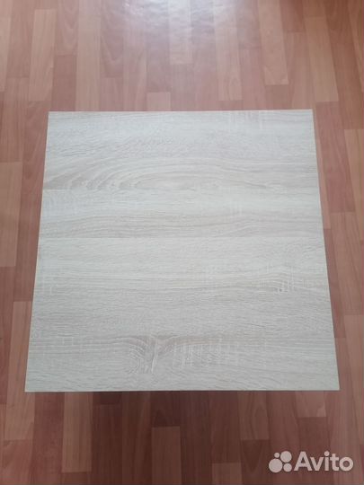 Стол маленький